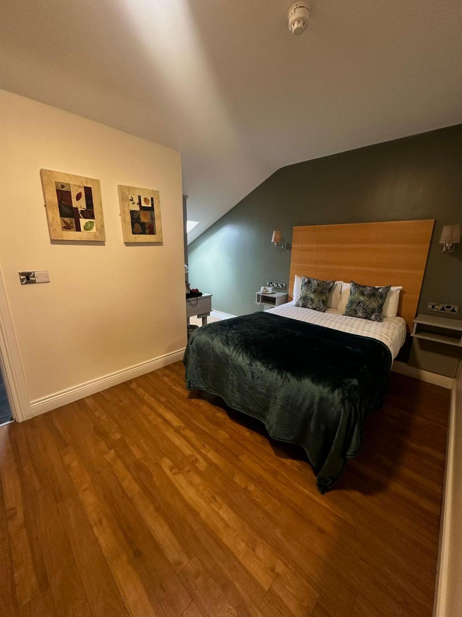 The Coach House Hotel Oranmore Εξωτερικό φωτογραφία