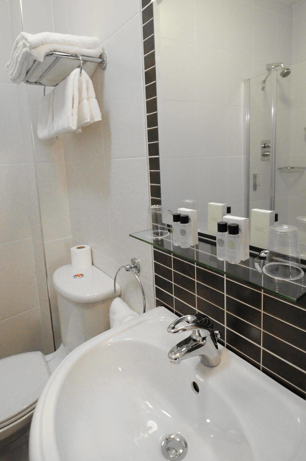 The Coach House Hotel Oranmore Εξωτερικό φωτογραφία