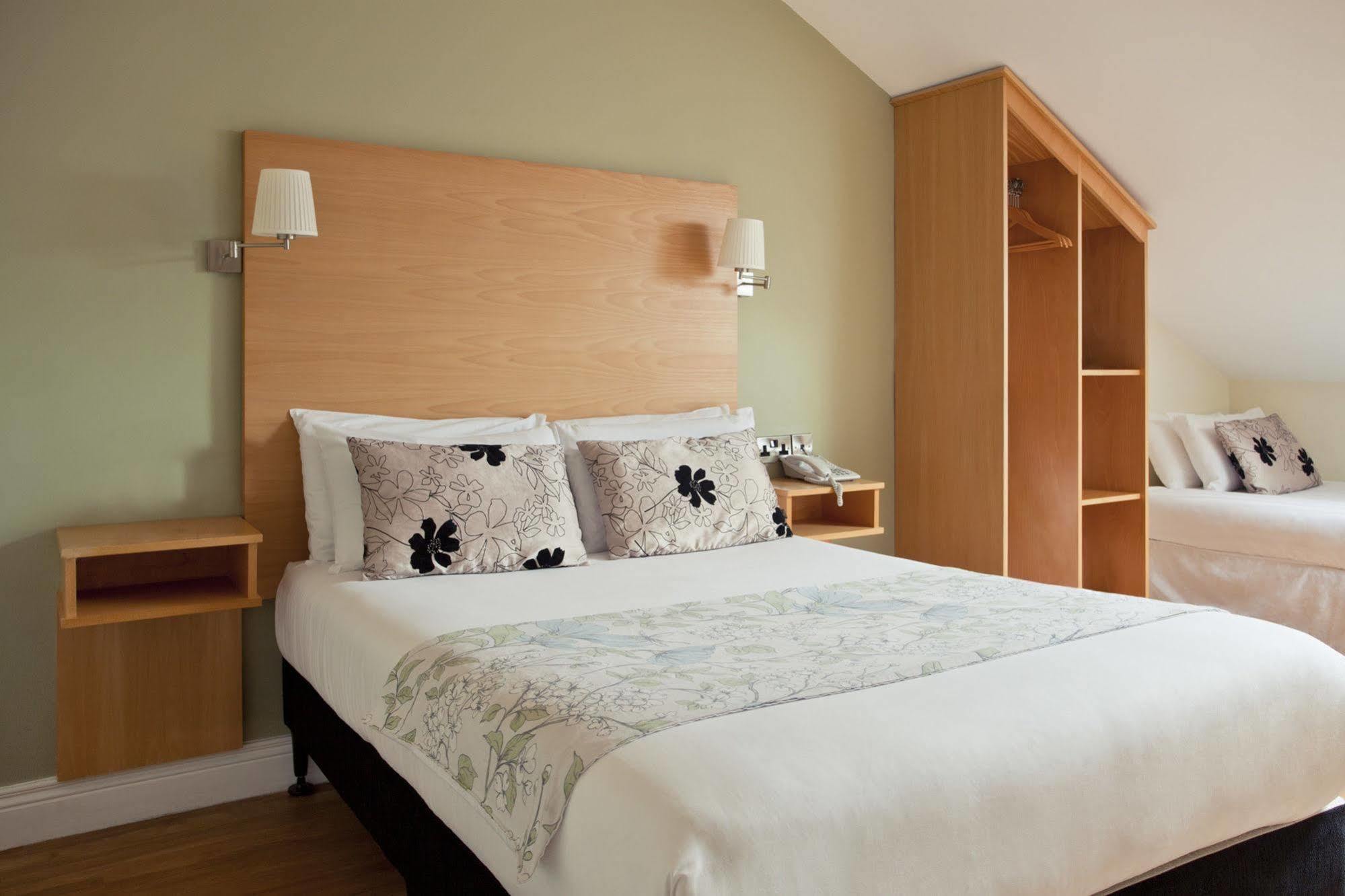 The Coach House Hotel Oranmore Εξωτερικό φωτογραφία